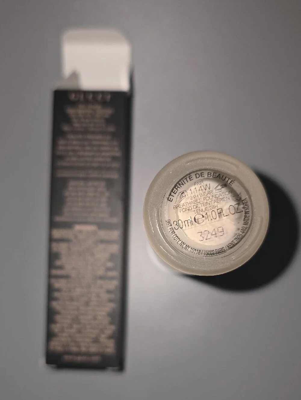 Gucci Éternité de Beauté Foundation — Beige-Cream Shade Color 114w New Never use